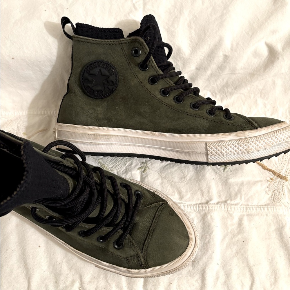 Converse Chuck Taylor All Star Waterproof High Top Unisex Sneaker/Boot - Picture 4 of 10